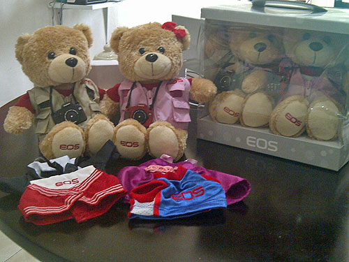 gambar boneka canon eos surabaya